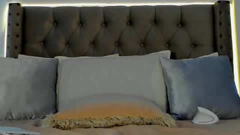 Atenea Hank online show from 12/21/24, 03:14