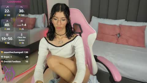 Atenea online show from 12/06/24, 03:22