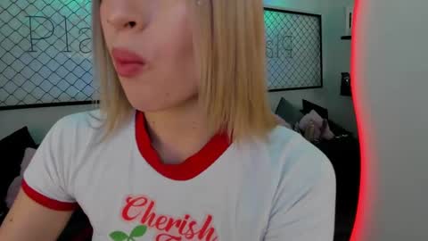ATENEA online show from 02/04/25, 01:06