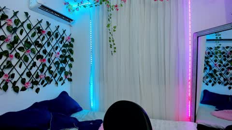 Snapshot of atenea_kros chatting on 12/03/24, 11:11 Atenea online show from 12/03/24, 11:11