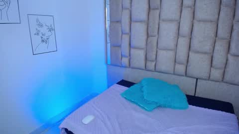 Snapshot of atenea_luxx chatting on 01/13/26, 08:25 atenea_luxx online show from 01/13/26, 08:25