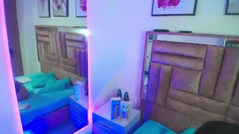 Snapshot of atenea_luxx chatting on 05/13/26, 04:32 atenea_luxx online show from 05/13/26, 04:32
