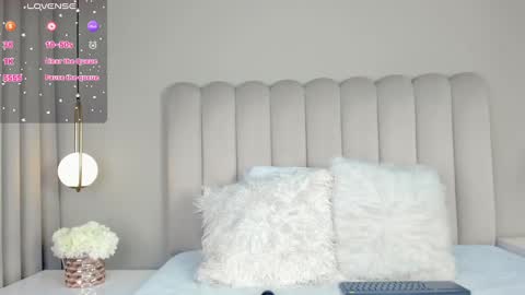 ATENEA ROBERTS Sofia online show from 02/14/25, 12:51