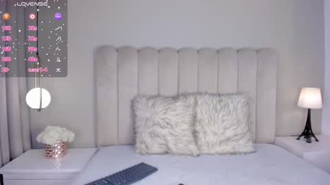 ATENEA ROBERTS Sofia online show from 09/16/25, 05:36