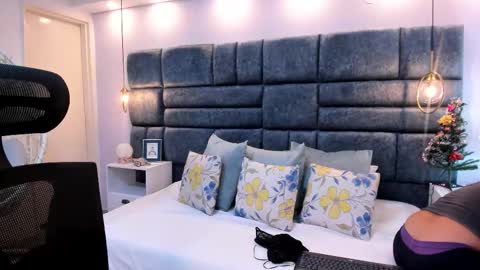 Atennea Diiossa online show from 12/04/25, 11:52