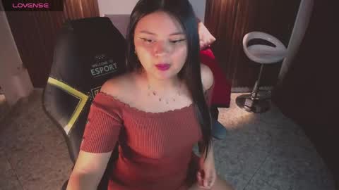 Snapshot of athena_snaw chatting on 05/20/26, 02:29 athena_snaw online show from 05/20/26, 02:29