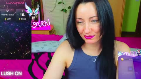 athena starry online show from 02/03/25, 11:42