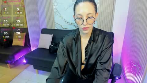 Snapshot of athenaa_tay chatting on 05/25/26, 03:23 Atenea online show from 05/25/26, 03:23