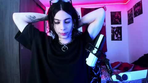 athenauwu online show from 10/06/25, 04:43