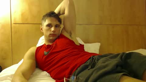 Snapshot of athleteguy55555 chatting on 10/18/25, 09:04 tommycb55555 online show from 10/18/25, 09:04