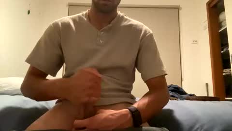 Snapshot of athleticallyhung chatting on 02/26/25, 10:36 athleticallyhung online show from 02/26/25, 10:36