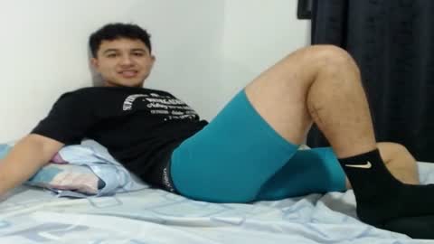 Snapshot of athleticboy2026 chatting on 10/10/25, 02:32 Robin online show from 10/10/25, 02:32