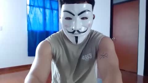 Snapshot of athleticboy2026 chatting on 10/31/25, 05:36 Robin online show from 10/31/25, 05:36