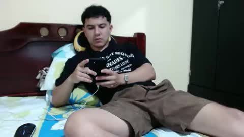 Robin online show from 05/11/26, 11:35