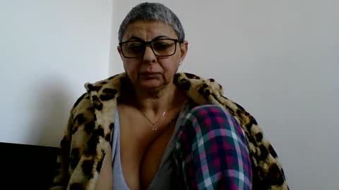 atikaarea online show from 02/14/25, 11:53