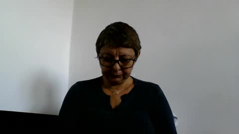 Snapshot of atikaarea chatting on 11/03/25, 10:16 atikaarea online show from 11/03/25, 10:16