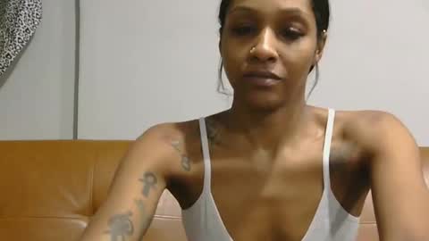 AtirahCali online show from 09/23/25, 12:41