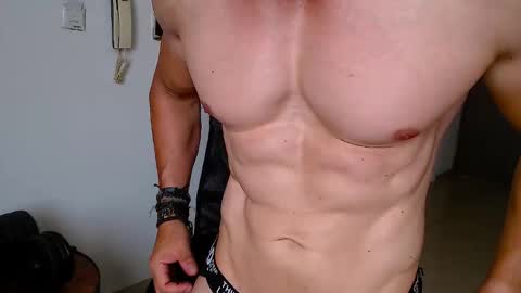 Snapshot of atleticomaduro chatting on 10/16/25, 04:30 Antonio online show from 10/16/25, 04:30