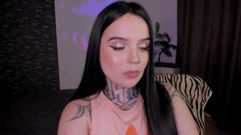 online every day between 10am-23pm online show from 09/12/25, 01:55