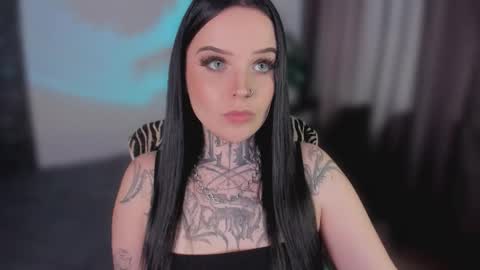 online every day between 10am-23pm online show from 09/21/25, 09:11