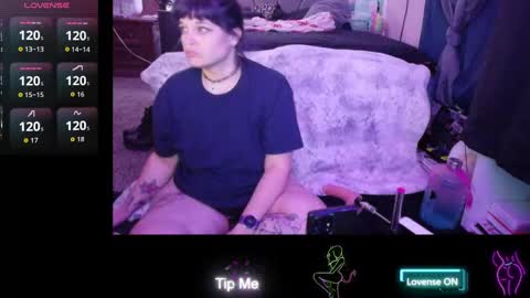 Snapshot of atomicfireball8 chatting on 09/24/25, 02:37 Atomicfireball8 online show from 09/24/25, 02:37