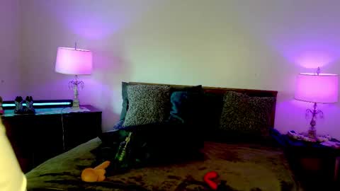 Snapshot of aubreeskinkyplayroom chatting on 10/29/25, 05:47 Aubree Shae online show from 10/29/25, 05:47