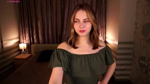 Jolyn online show from 10/20/25, 06:25