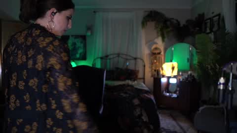 Audrey online show from 09/15/25, 04:01