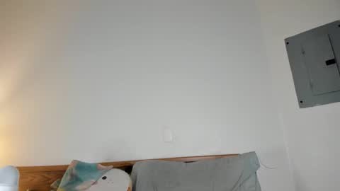 AudreyAlien online show from 10/24/25, 06:32