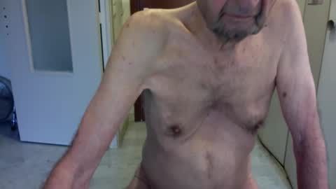 Snapshot of auguste688483 chatting on 02/25/26, 09:30 auguste688483 online show from 02/25/26, 09:30