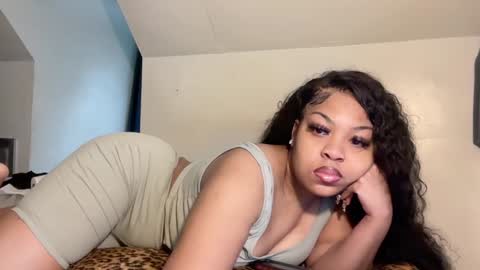 aunyxxx online show from 01/01/25, 05:55