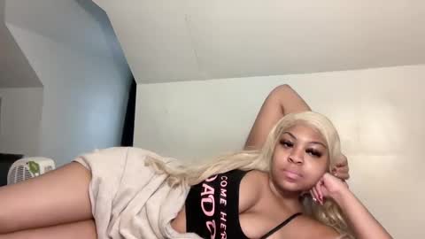 aunyxxx online show from 02/20/25, 10:04