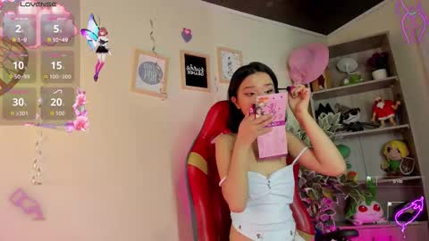 Snapshot of aura_rouss chatting on 09/26/25, 04:22 aura_rouss online show from 09/26/25, 04:22