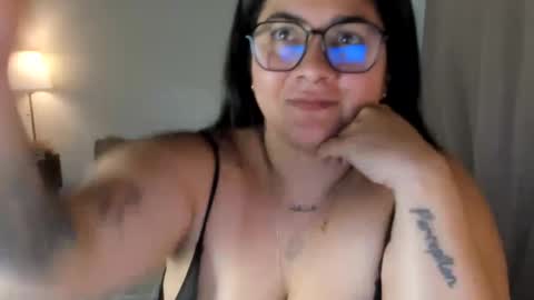 Snapshot of aurablack_ chatting on 10/29/25, 12:02 Aura online show from 10/29/25, 12:02