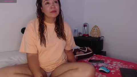 Snapshot of aurafuego chatting on 05/17/26, 01:51 Auro online show from 05/17/26, 01:51