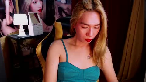 Miss awra online show from 12/02/24, 09:02