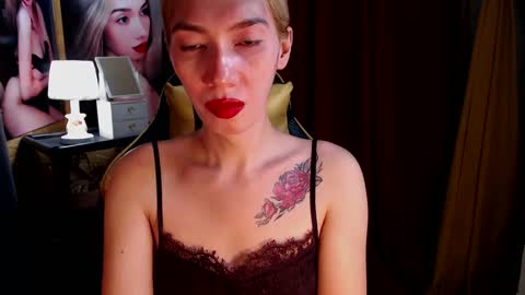 Miss awra online show from 12/17/24, 05:18