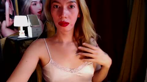 Miss awra online show from 12/20/24, 05:57