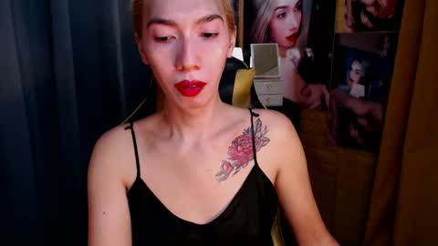 Miss awra online show from 02/18/25, 05:09