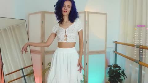 Snapshot of auralana chatting on 10/06/25, 06:44 Lana online show from 10/06/25, 06:44