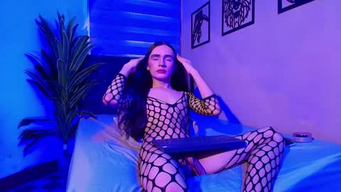 Snapshot of auralis_lux chatting on 06/02/26, 12:07 auralis_lux online show from 06/02/26, 12:07