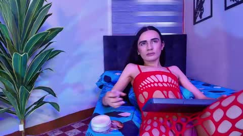 Snapshot of auralis_lux chatting on 06/03/26, 02:33 auralis_lux online show from 06/03/26, 02:33
