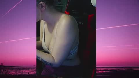 Snapshot of aurelia1301 chatting on 10/06/25, 11:35 Aurelia online show from 10/06/25, 11:35