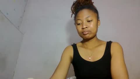 aurelie08 online show from 06/03/26, 08:17