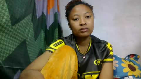 aurelie08 online show from 06/12/26, 06:51