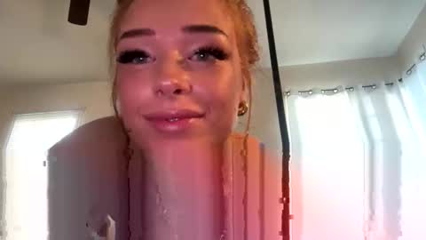 Snapshot of auriamist chatting on 04/08/26, 12:54 auriamist online show from 04/08/26, 12:54