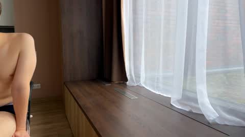 Snapshot of aurora_ast chatting on 10/28/25, 07:56 Aurora Asti online show from 10/28/25, 07:56