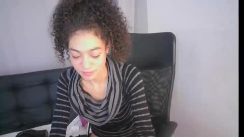 Snapshot of aurora_ath chatting on 01/19/25, 04:12 Aurora ath online show from 01/19/25, 04:12