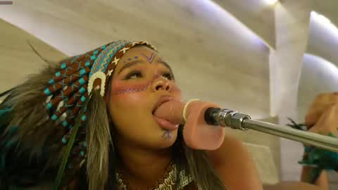 aurora_cruz online show from 05/19/26, 01:56