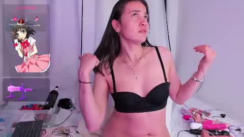 aurora_divine online show from 07/27/26, 06:37